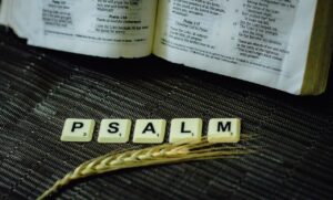 Psalm open Bible - Thanksigivng